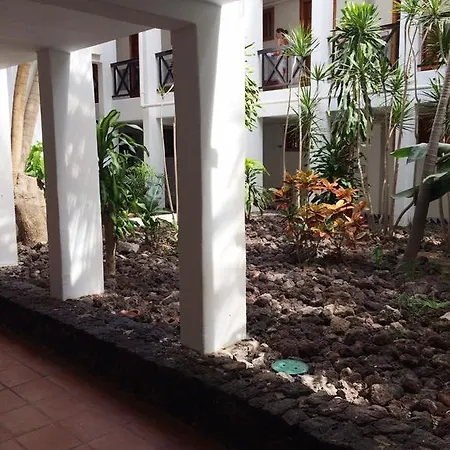 Golden Mile Apartment *